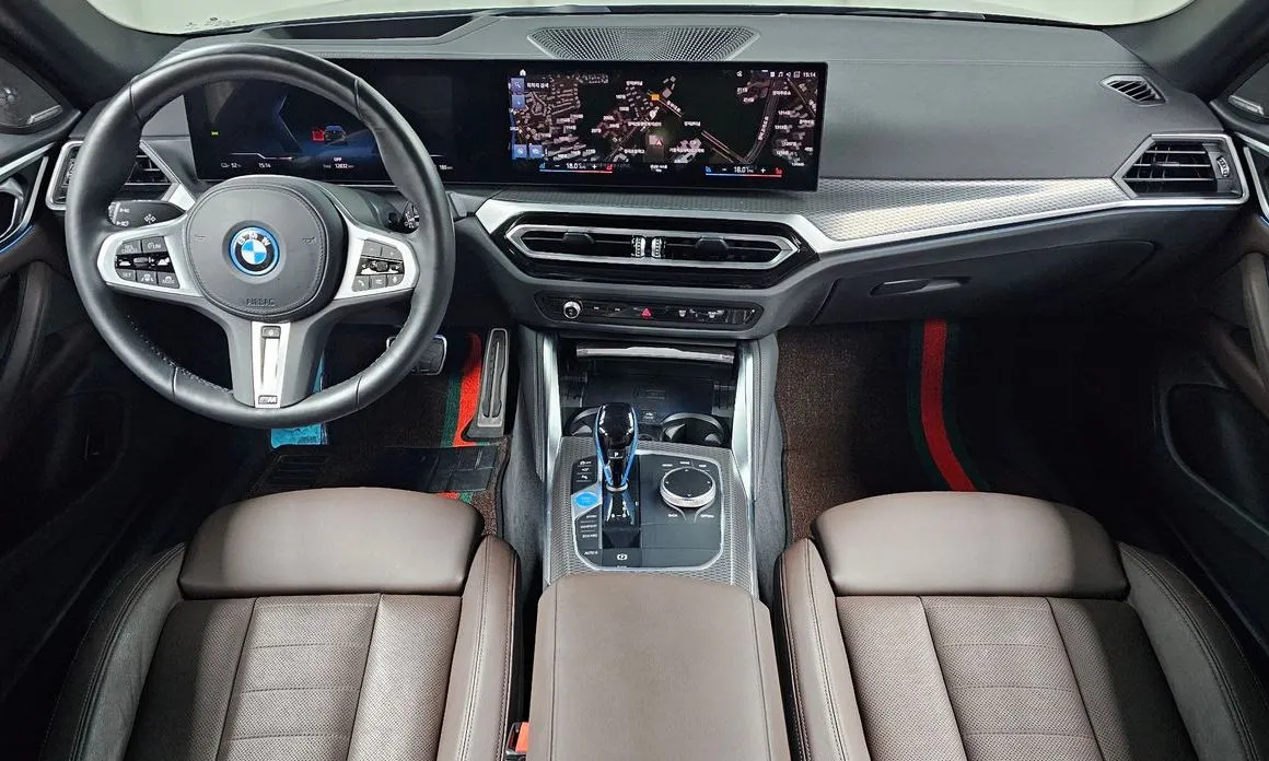 BMW i4 — фото 6