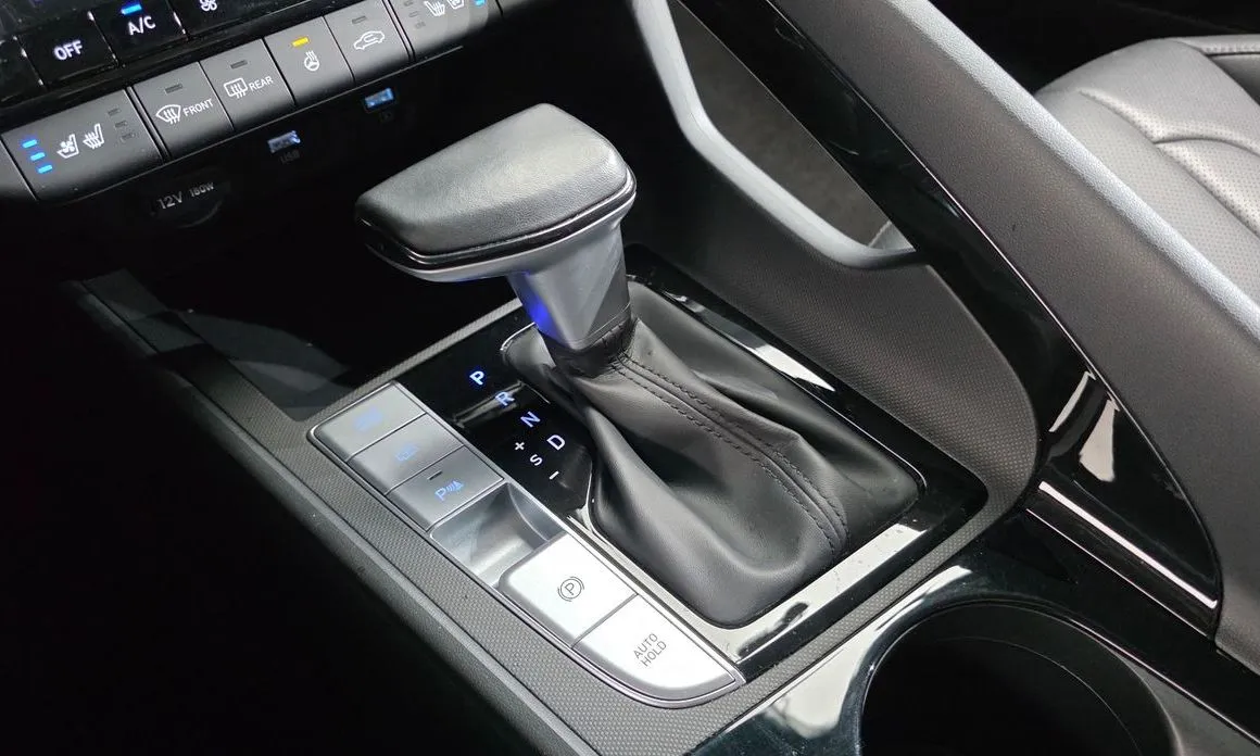 Hyundai AVANTE 2021 из KR, фото 4