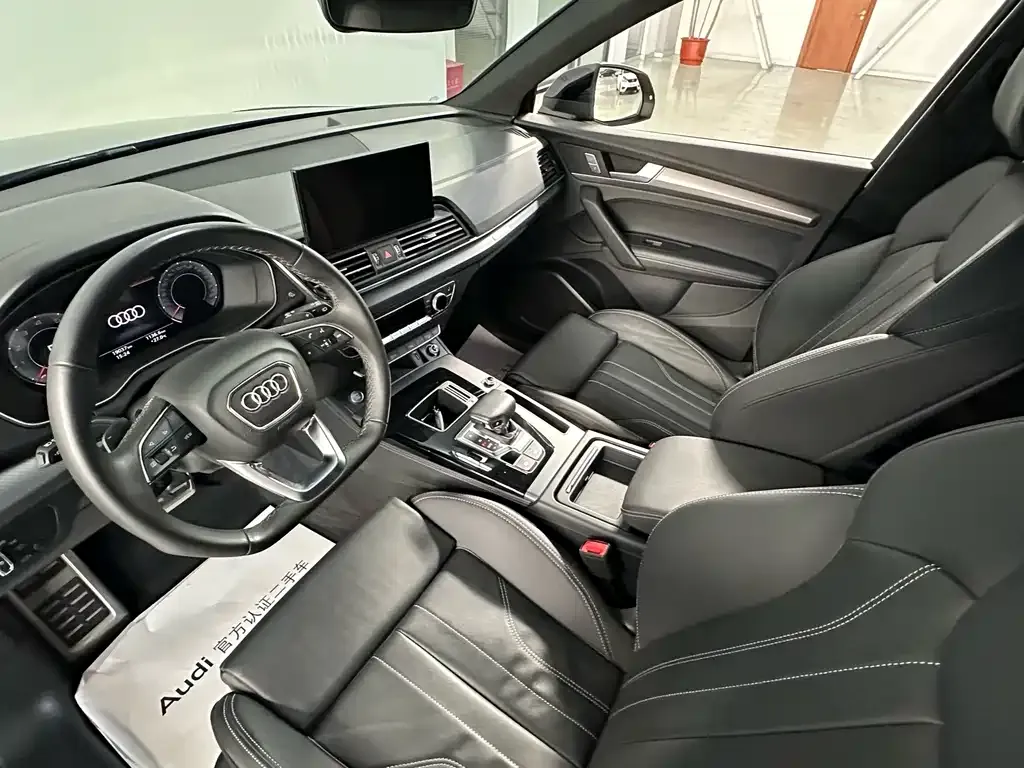 Audi Q5L — фото 3