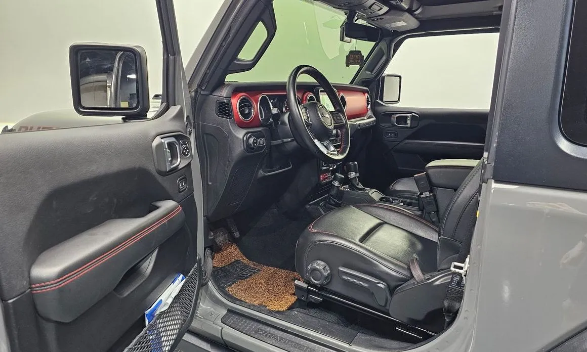 Jeep Wrangler 2021 из KR, фото 4