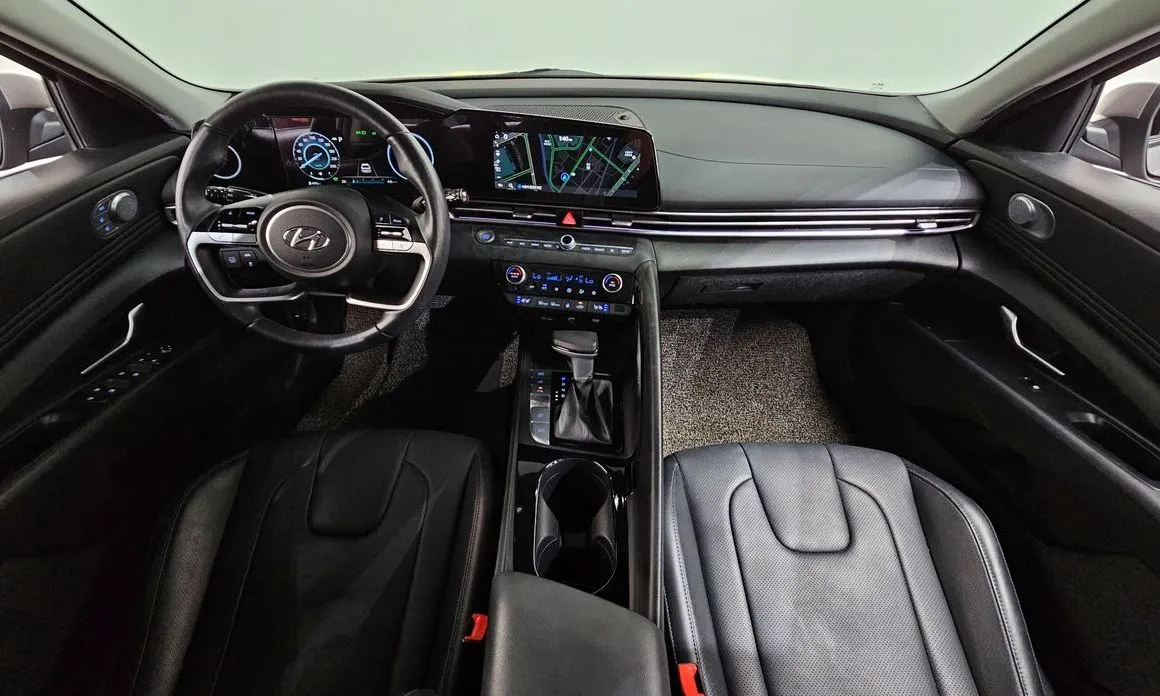 Hyundai AVANTE 2023 из KR, фото 4