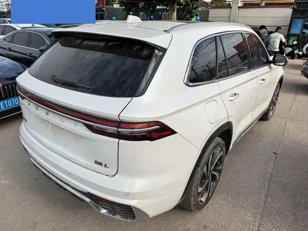 Geely Xingyue L — фото 6