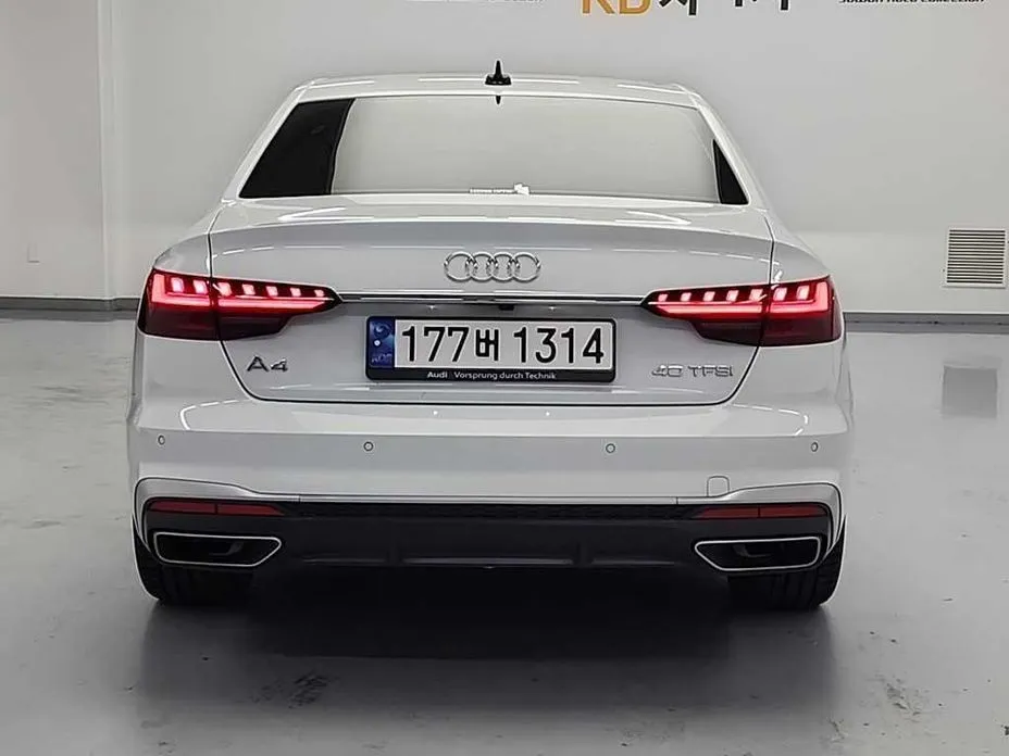 Audi A4 — фото 3