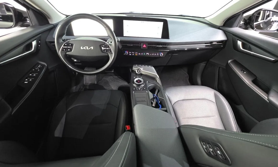 Kia EV6 2023 из KR, фото 5