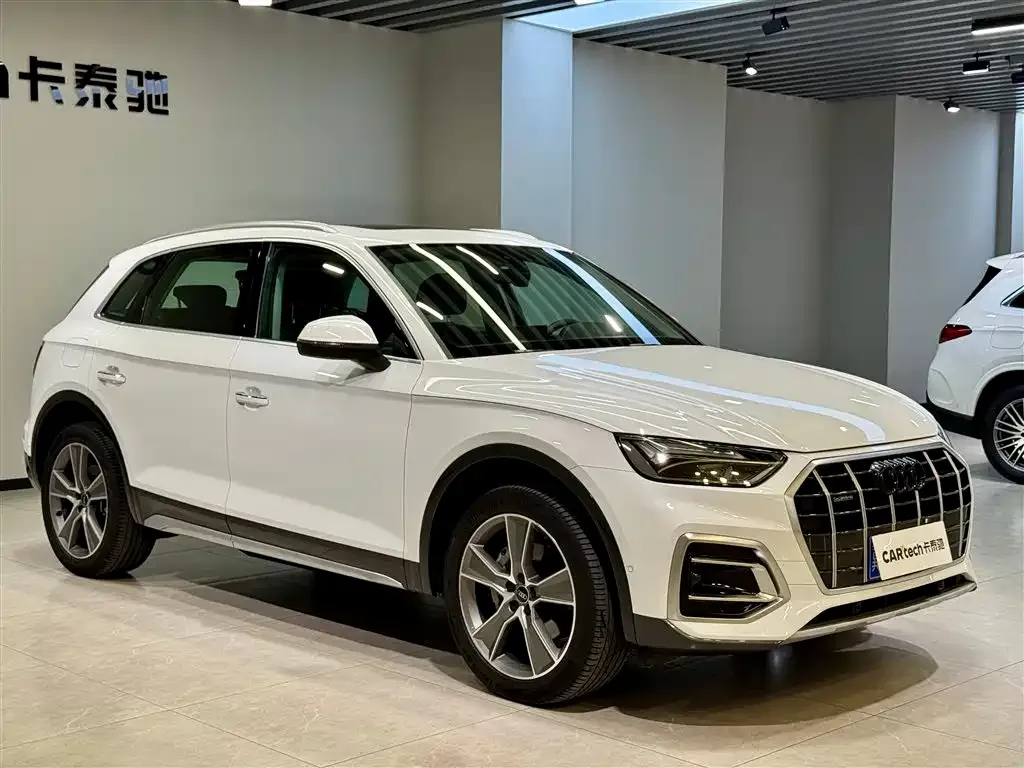 Audi Q5L — фото 4
