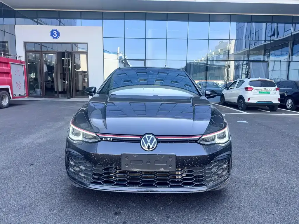 Volkswagen Golf GTI — фото 7
