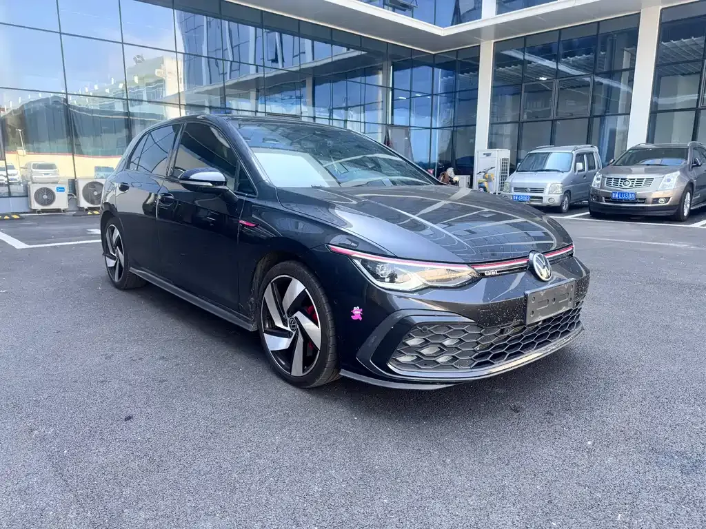 Volkswagen Golf GTI — фото 6