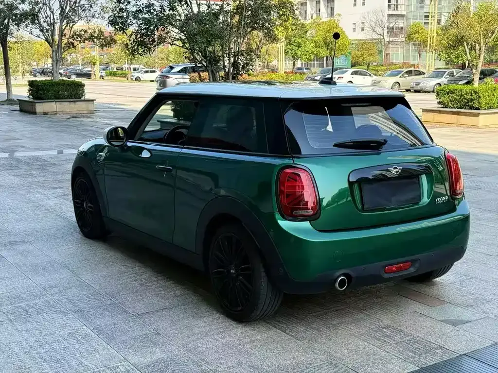 MINI Cooper (3-door) — фото 10