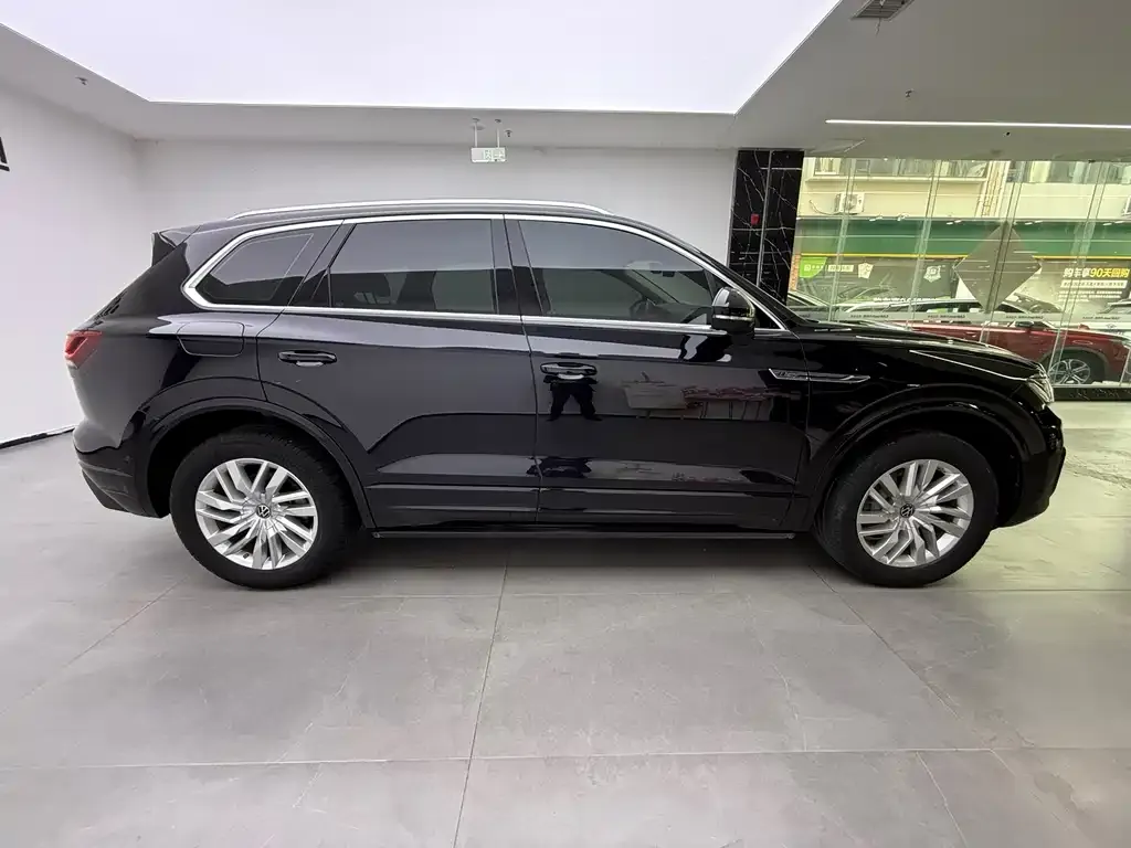 Volkswagen Touareg 2022 из CN, фото 5