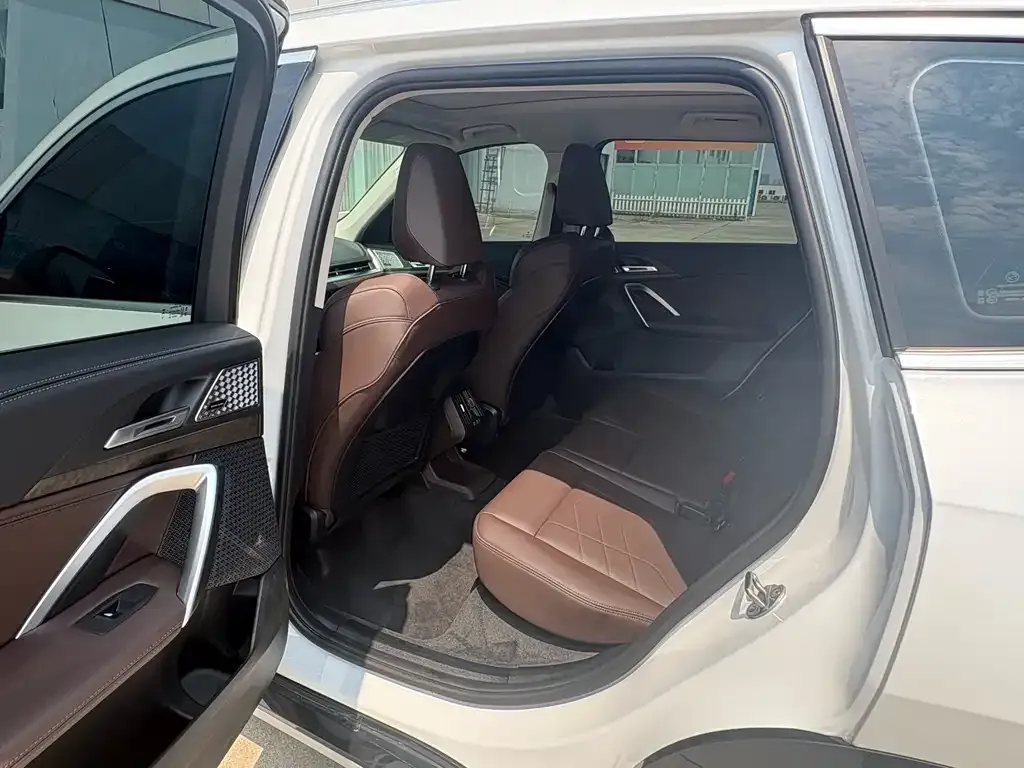 BMW X1 2024 из CN, фото 7