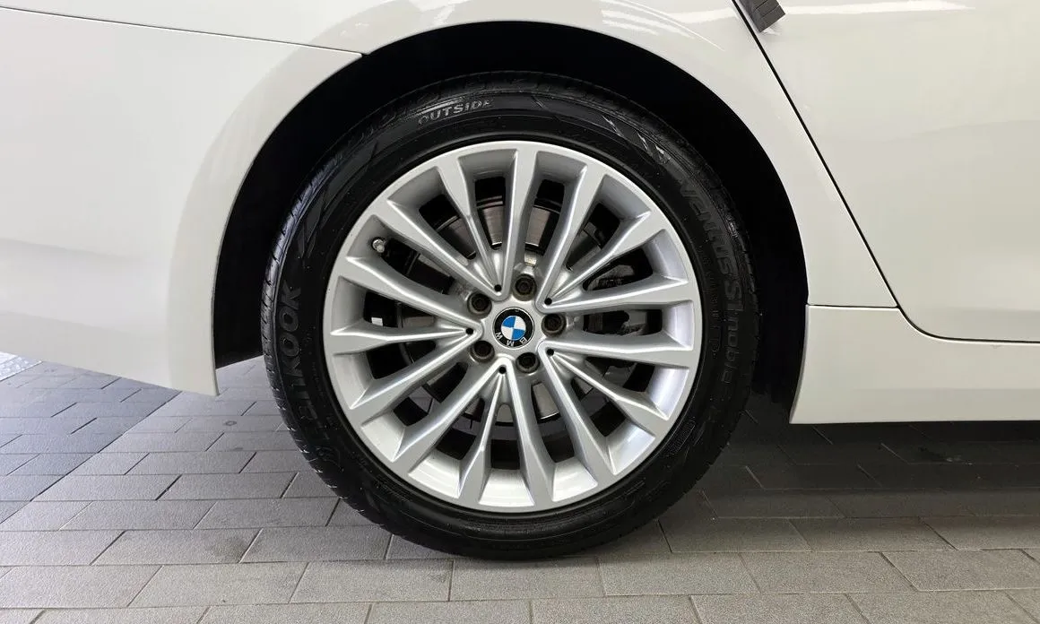 BMW 5-Series 2021 из KR, фото 9