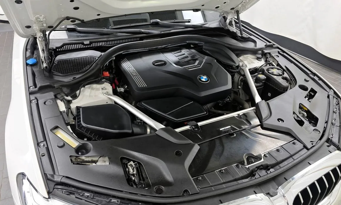 BMW 5-Series 2021 из KR, фото 8