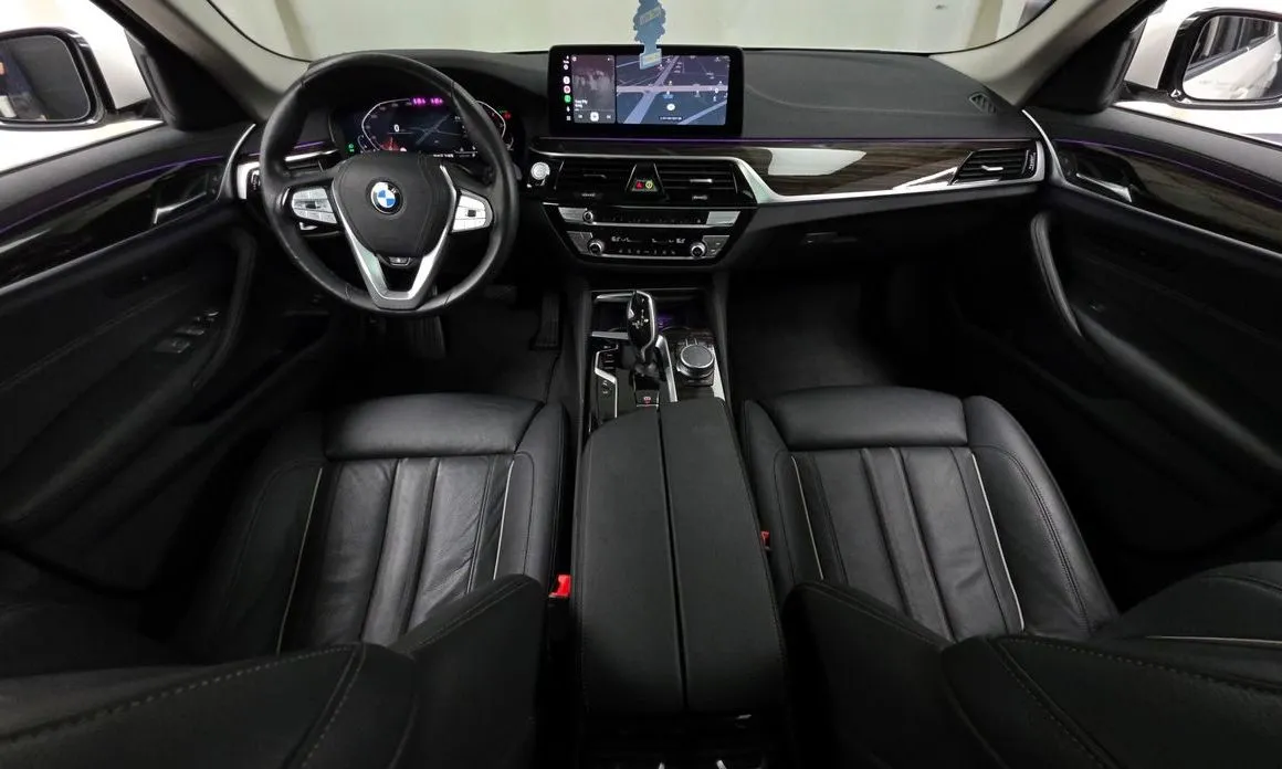 BMW 5-Series 2021 из KR, фото 2