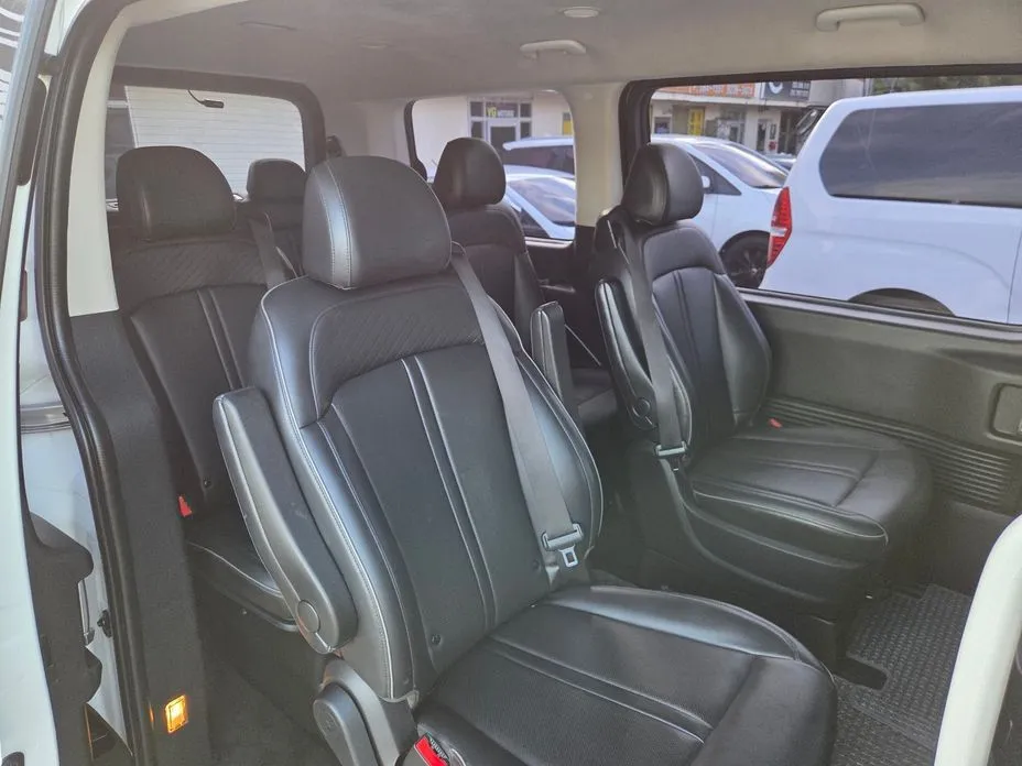 Hyundai Staria 2022 из KR, фото 2
