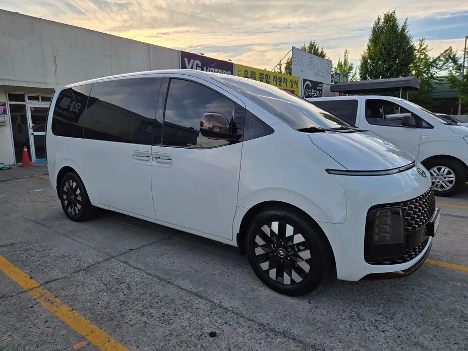 Hyundai Staria 2022 из KR, фото 5