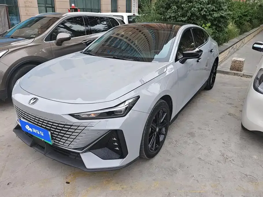 Changan UNI-V iDD