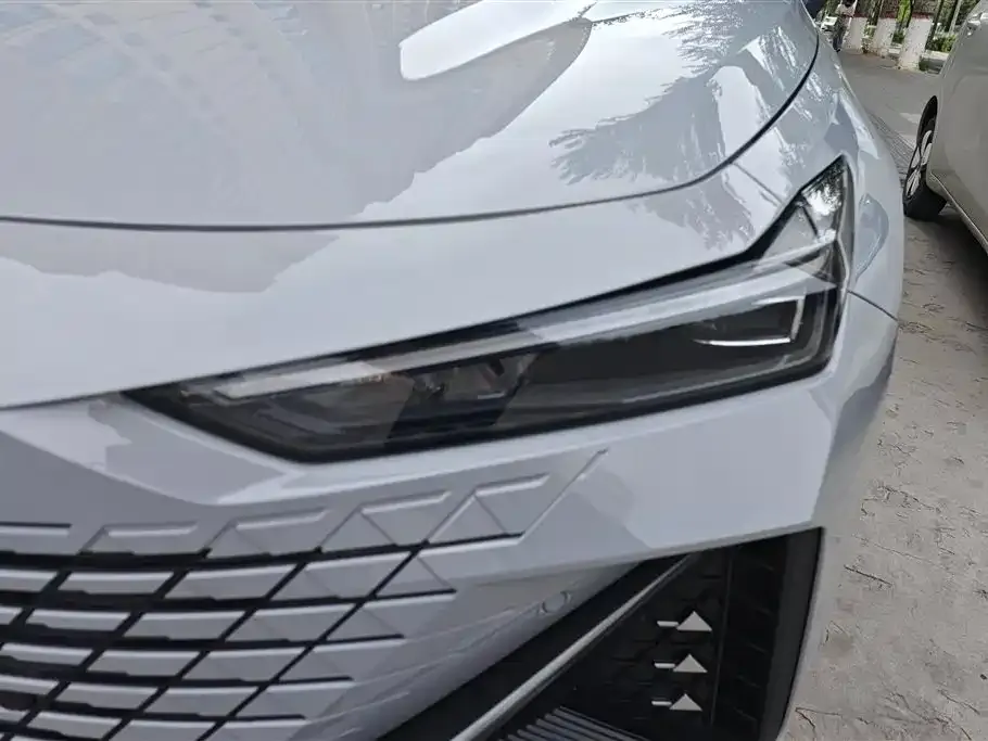 Changan UNI-V iDD 2023 из CN, фото 3