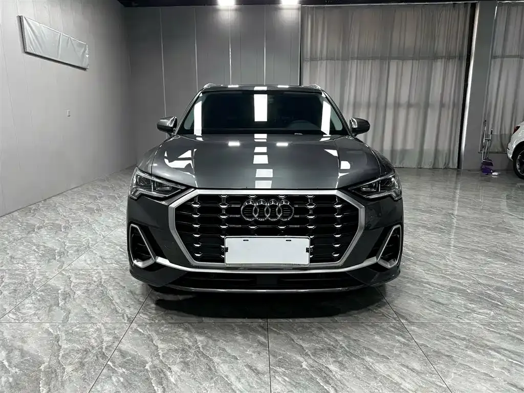 Audi Q3 — фото 10