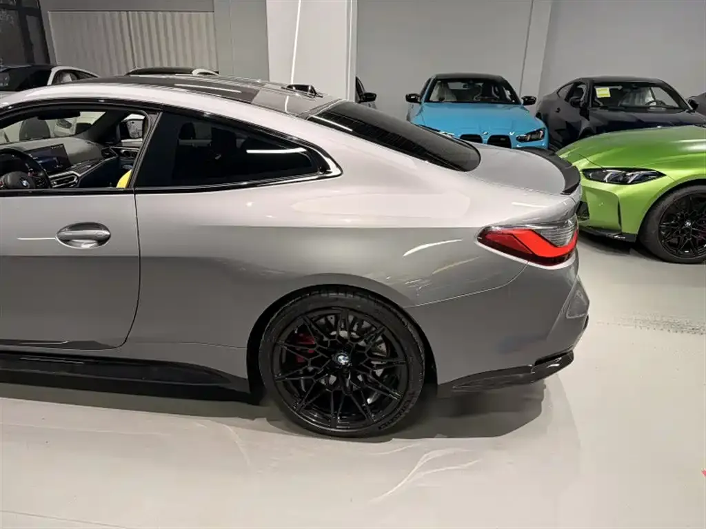 BMW M4 2023 из CN, фото 8