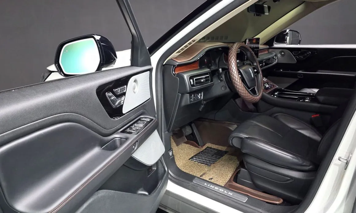 Lincoln Aviator 2021 из KR, фото 8
