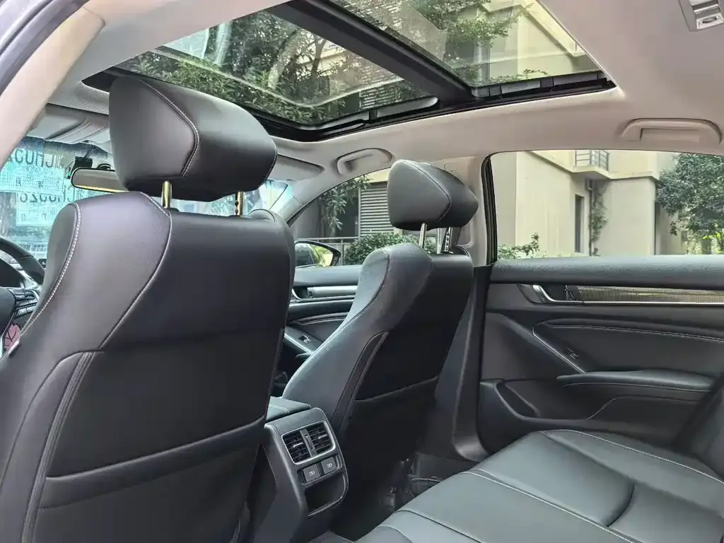 Honda Accord — фото 3