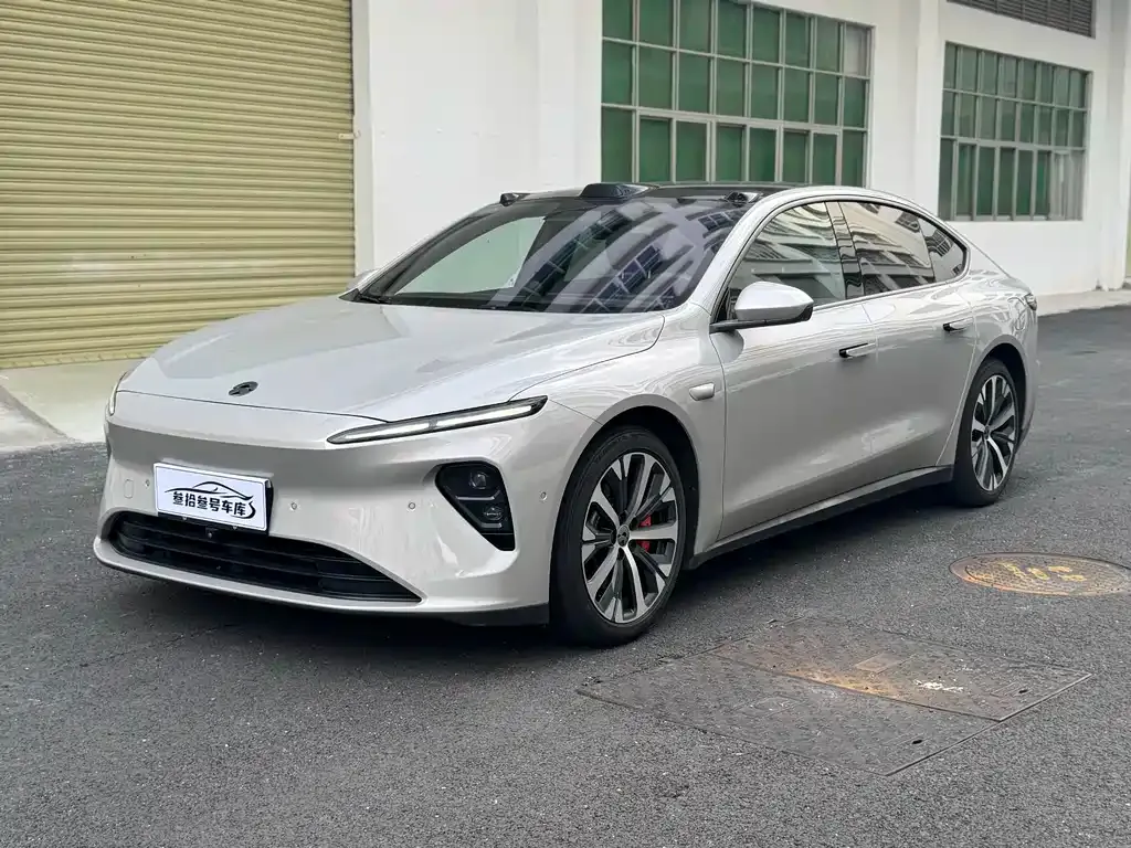 NIO ET7