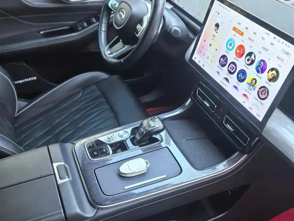 GAC Motor Trumpchi GS8 — фото 3