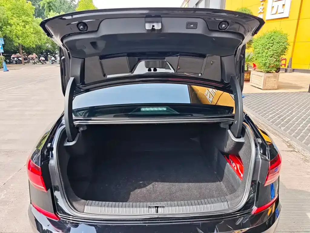 Volkswagen Passat — фото 3