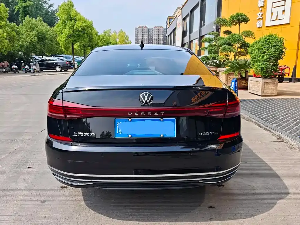 Volkswagen Passat — фото 2