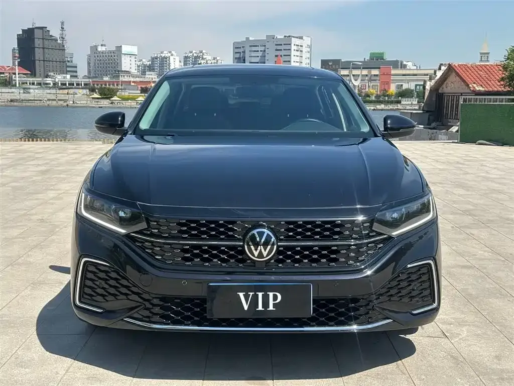Volkswagen Passat — фото 4