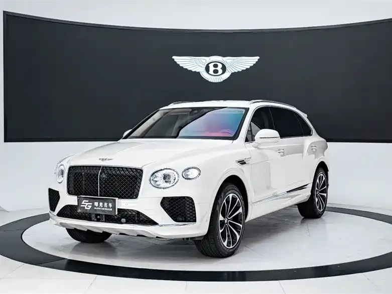 Bentley Bentayga — фото 1