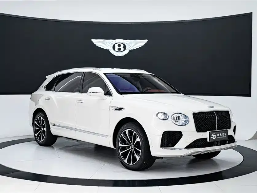 Bentley Bentayga — фото 9