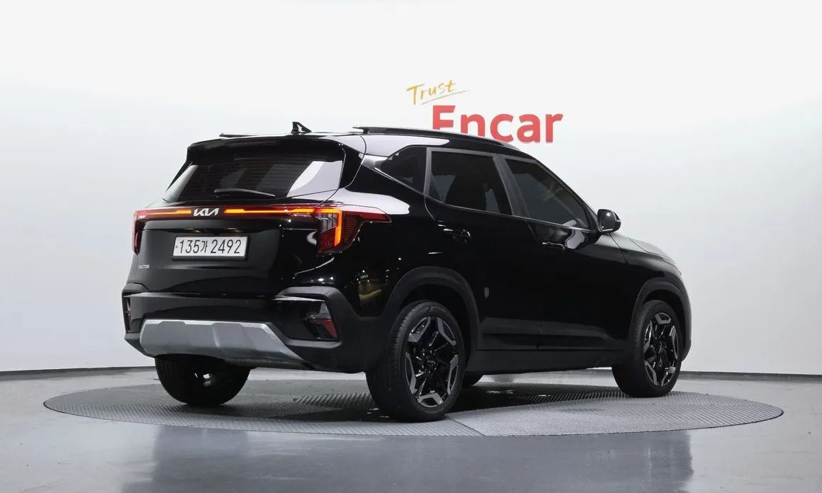 Kia Seltos 2023 из KR, фото 2