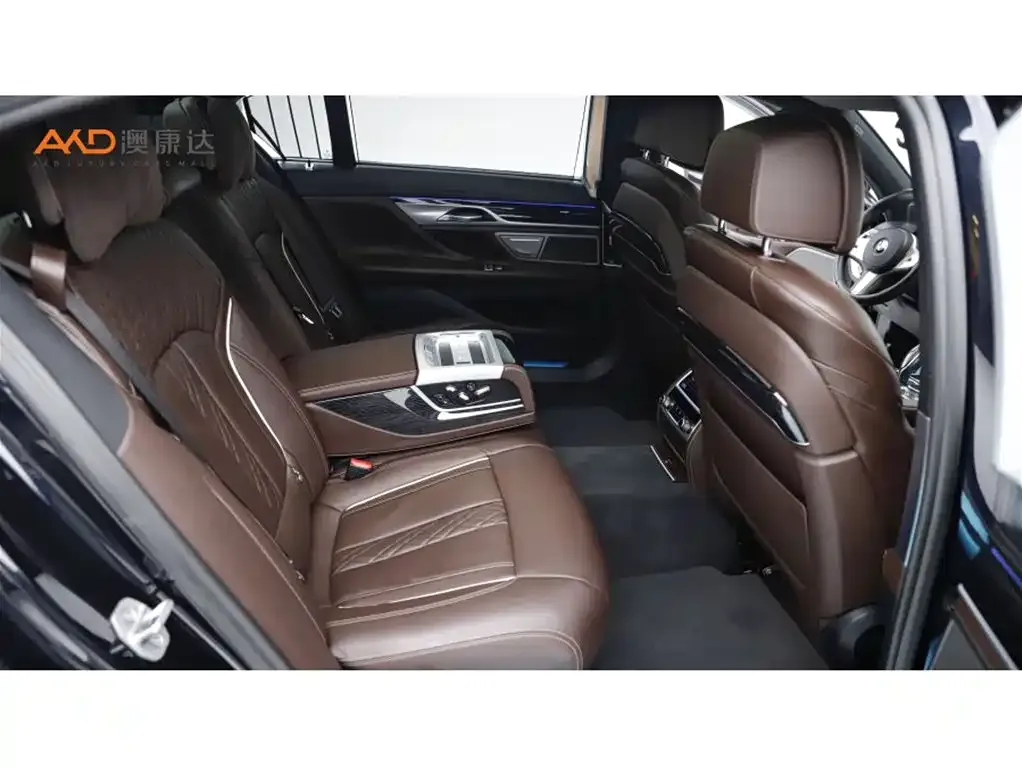 BMW 7 Series 2021 из CN, фото 9