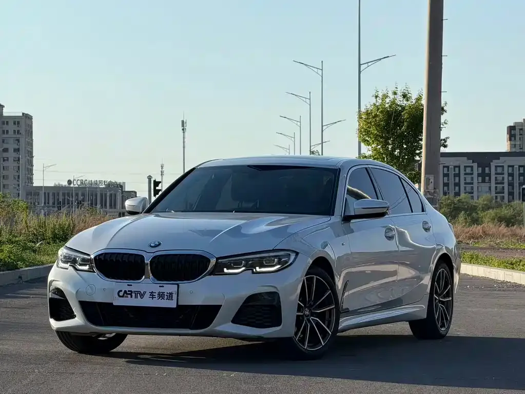 BMW 3 Series — фото 1