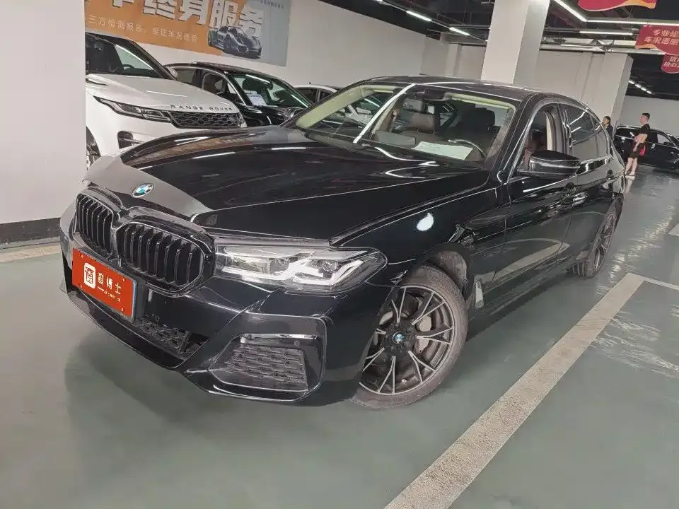 BMW 5 Series — фото 1
