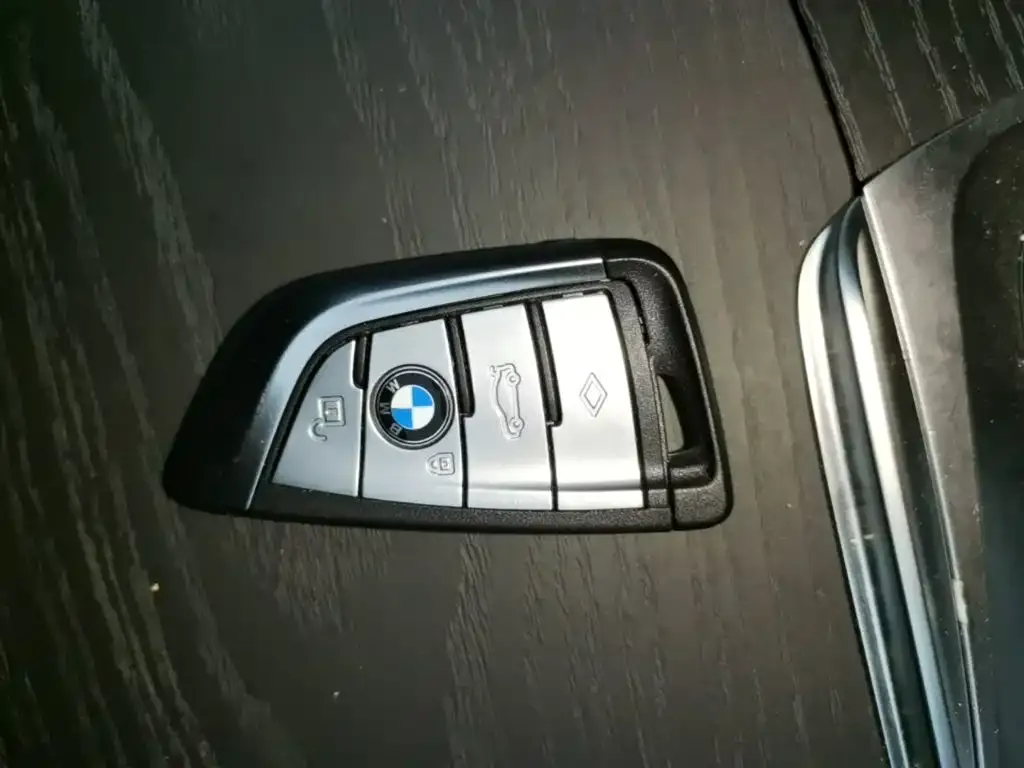 BMW 5 Series — фото 10