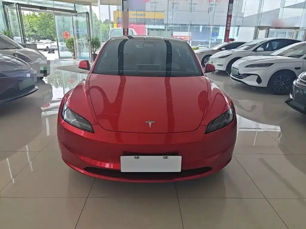 Tesla Model 3 — фото 6