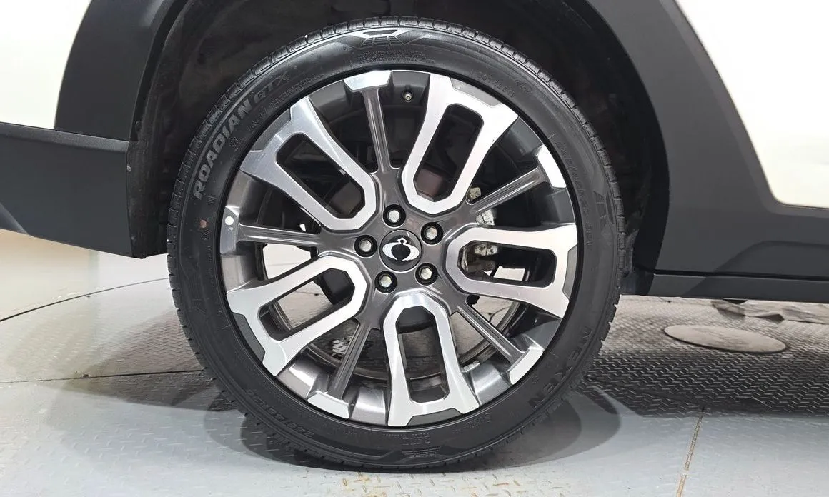 KG Mobility (Ssangyong) Torres — фото 3