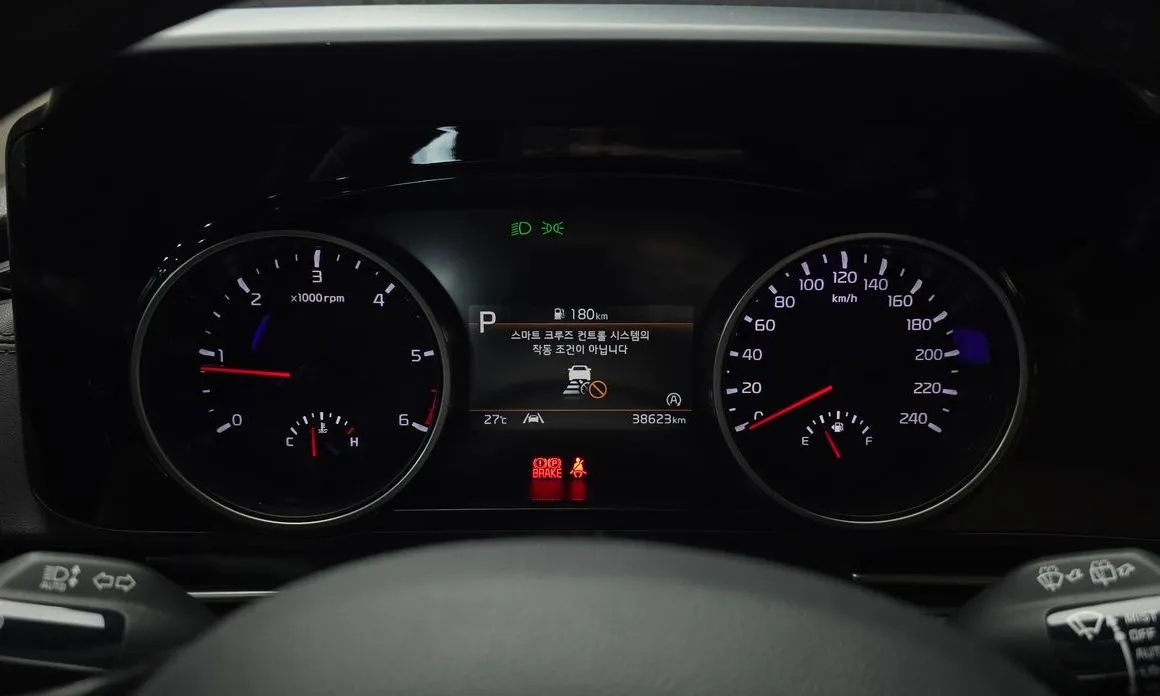 Kia Carnival 2023 из KR, фото 2