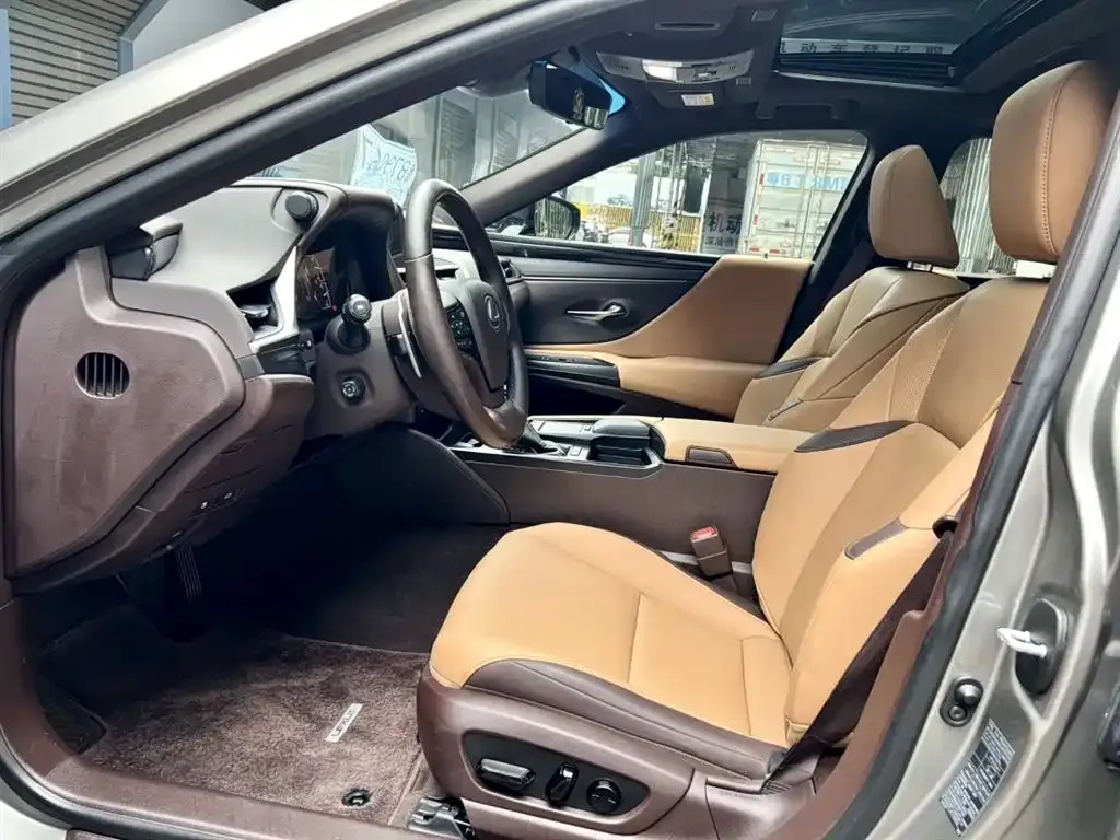 Lexus ES 2021 из CN, фото 5