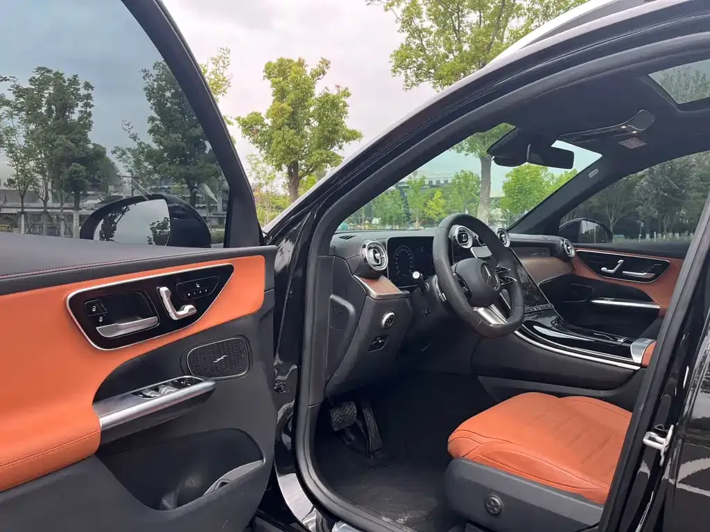Mercedes-Benz GLC 2024 из CN, фото 4