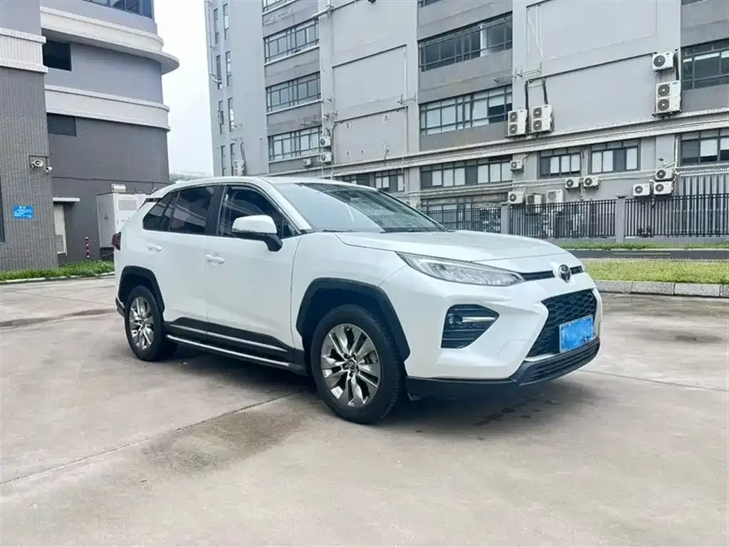 Toyota Wildlander — фото 1