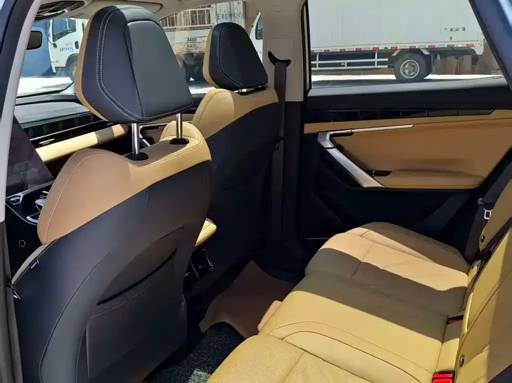 Geely Boyue L 2023 из CN, фото 2