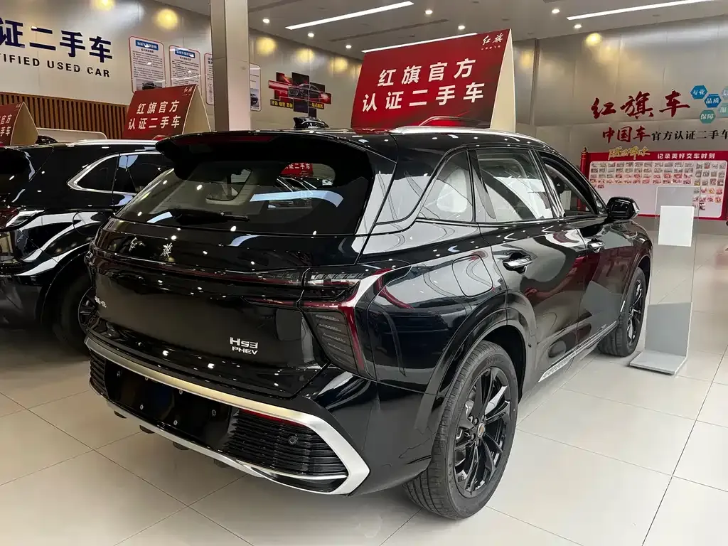 Hongqi HS3 PHEV — фото 4