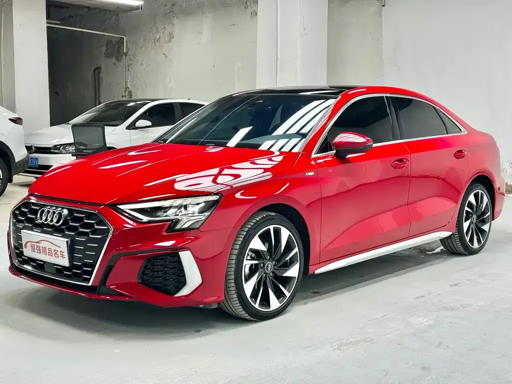 Audi A3 — фото 1