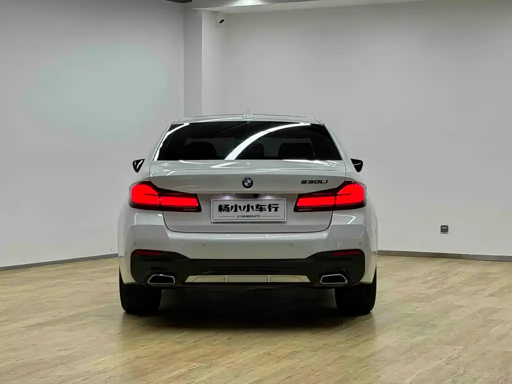 BMW 5 Series — фото 5