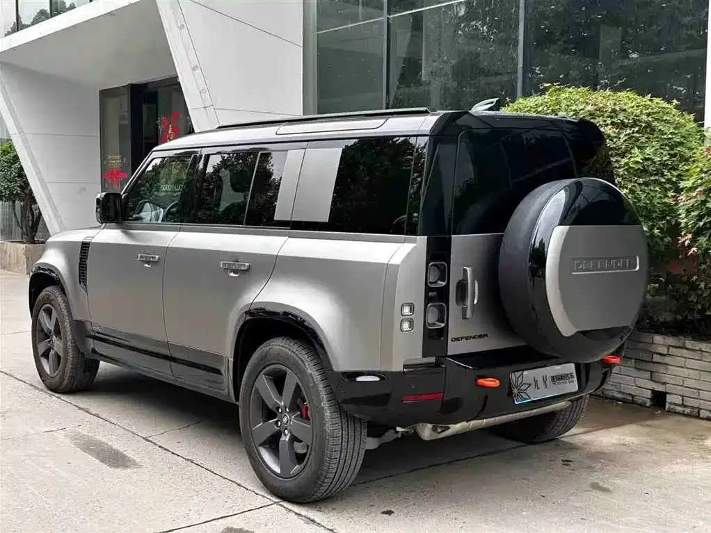 Land Rover Defender — фото 5