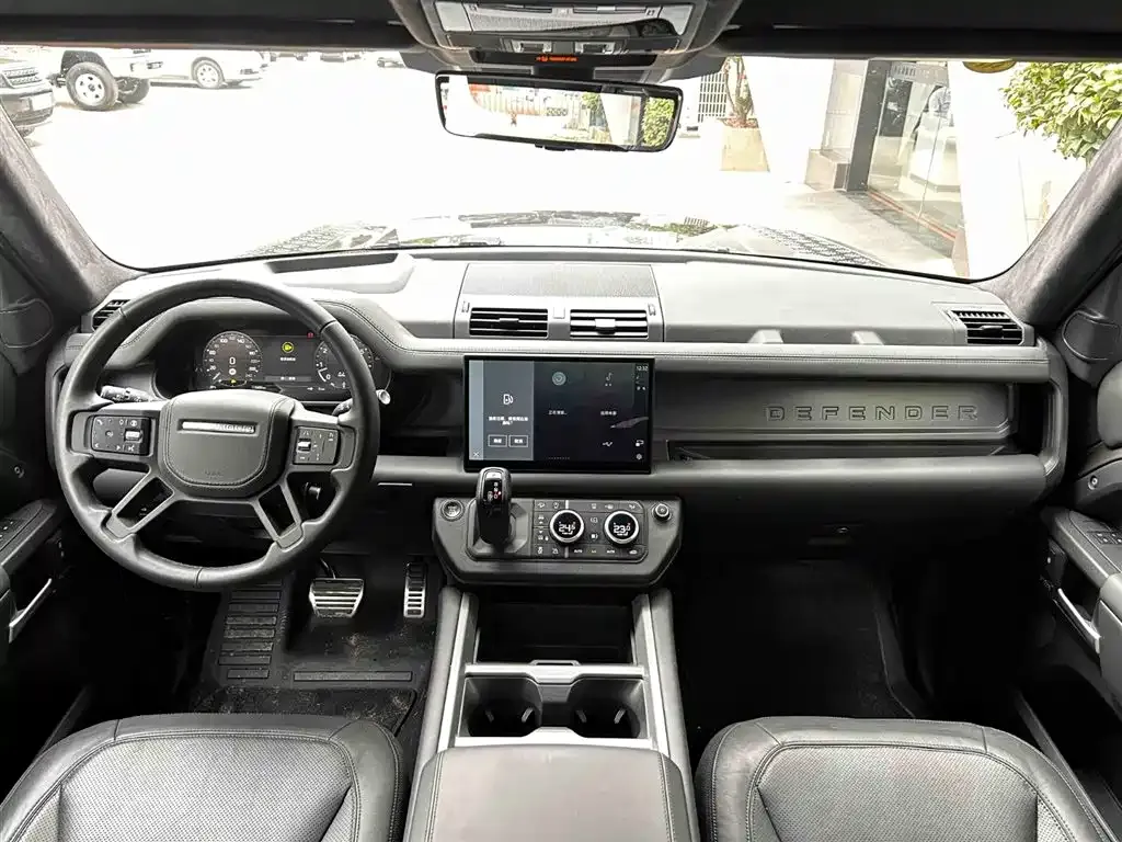 Land Rover Defender — фото 4