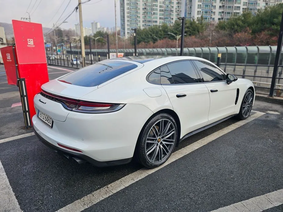 Porsche Panamera 2022 из KR, фото 8